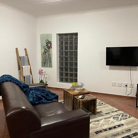 City Comfort Self Catering Windhoek Exteriör bild